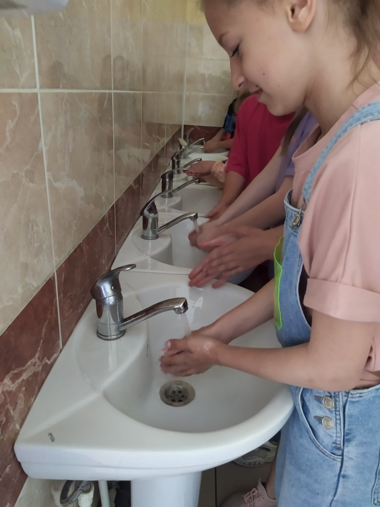 Изображения столовой.